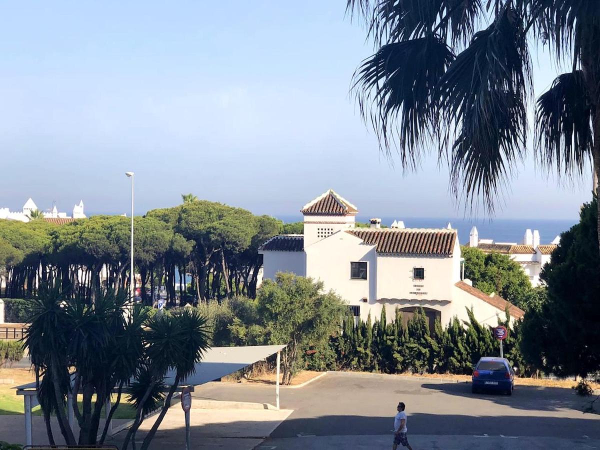 Modern Apartment In Calahonda 60 M² With Shared Pool Sitio de Calahonda Exterior photo